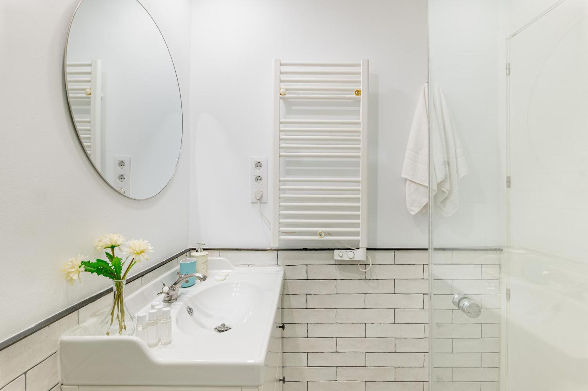 מדריד Vintage Apartment Near Puerta Del Sol מראה חיצוני תמונה